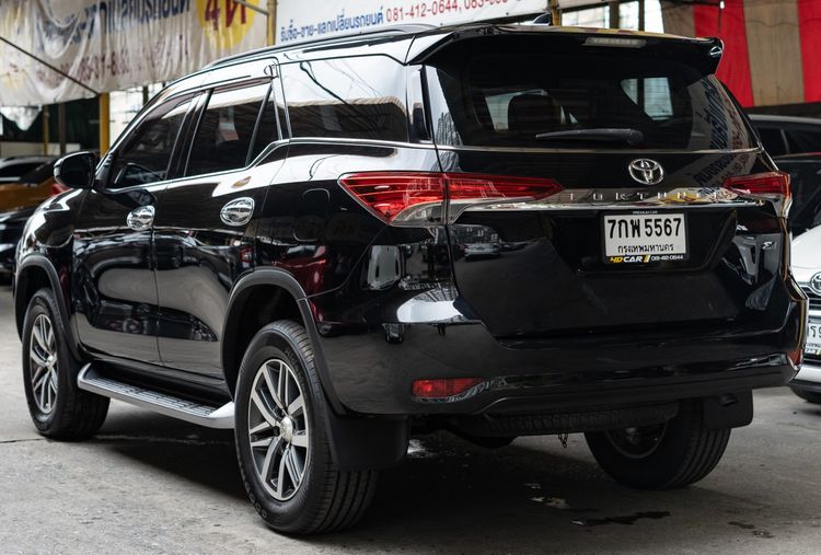 Toyota Fortuner 2018 2.4 V 4WD Utility-car ดีเซล ไม่ติดแก๊ส เกียร์อัตโนมัติ ดำ รูปที่ 3