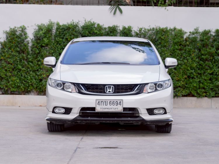 Honda Civic 2015 1.8 ES i-VTEC Sedan เบนซิน ไม่ติดแก๊ส เกียร์อัตโนมัติ ขาว รูปที่ 2