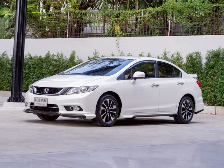 Honda Civic 2015 1.8 ES i-VTEC Sedan เบนซิน ไม่ติดแก๊ส เกียร์อัตโนมัติ ขาว รูปที่ 3