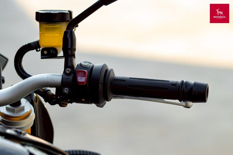 Bmw S1000R ปี2019 เจ้าของเดียว วิ่งน้อย1,900Km. สภาพใหม่มาก รูปที่ 12