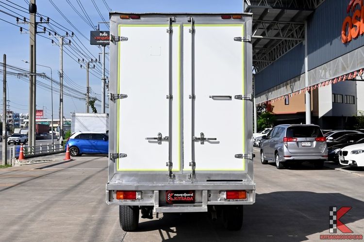 Toyota Hilux Revo 2024 2.4 Entry Pickup ดีเซล ไม่ติดแก๊ส เกียร์ธรรมดา ขาว รูปที่ 4