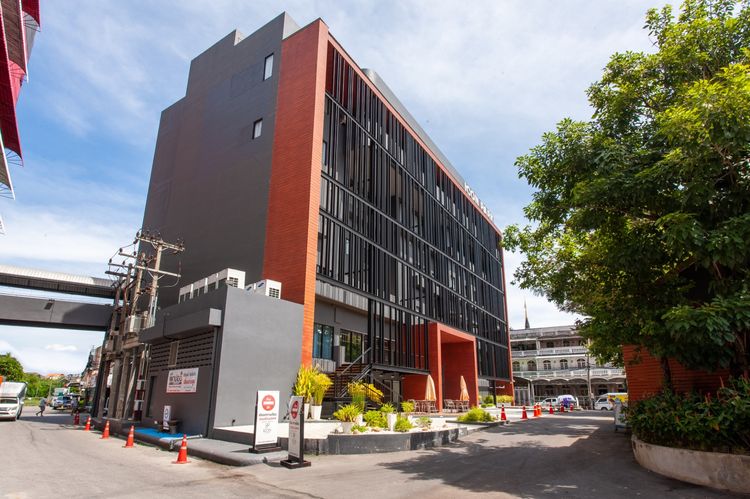 Regus Icon Park - ออฟฟิศแบบผังเปิดโล่งสำหรับ 10 คน ที่ Regus Icon Park รูปที่ 3