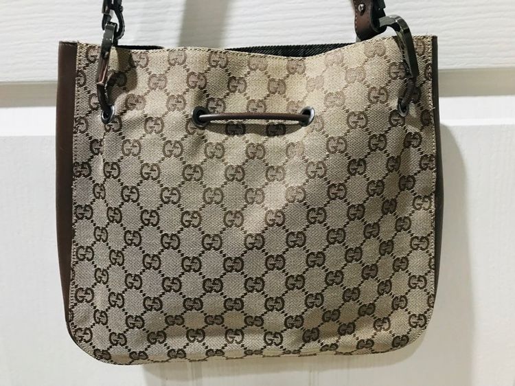 ลดราคา Gucci ของแท้ คล้องไหล่ได้ สภาพดี มีถุงผ้า รูปที่ 3