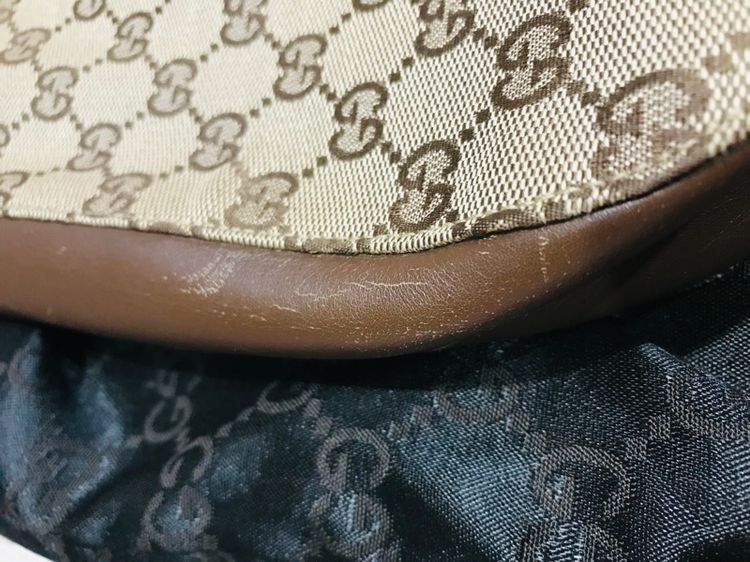 ลดราคา Gucci ของแท้ คล้องไหล่ได้ สภาพดี มีถุงผ้า รูปที่ 17