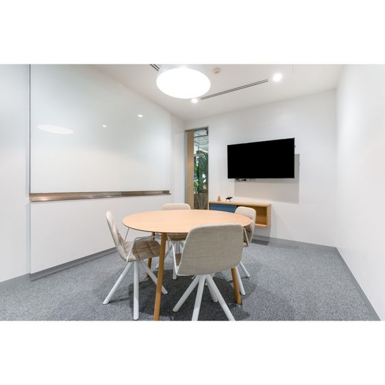 SPACES Chamchuri Square - เข้าใช้บริการ Office Space สำหรับนักออกแบบทุกวัน ตลอด 24 ชั่วโมงสำหรับ 4 คน คนที่ Spaces Chamchuri Square