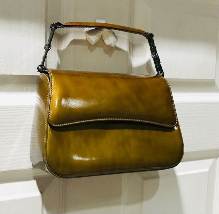 BALLY ของแท้ กระเป๋าถือ สภาพดี 