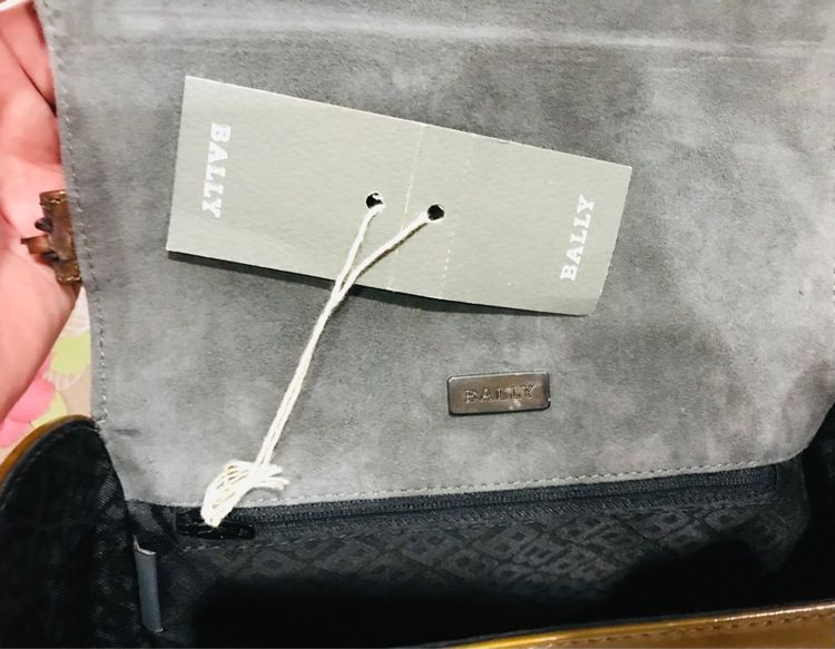 BALLY ของแท้ กระเป๋าถือ สภาพดี  รูปที่ 14