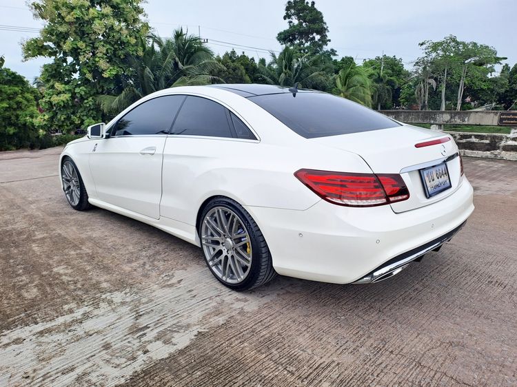 Mercedes-Benz E-Class 2014 E200 CGI Sedan เบนซิน ไม่ติดแก๊ส เกียร์อัตโนมัติ ขาว รูปที่ 3