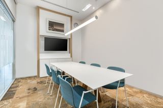 Regus Singha Complex Office Space แบบส่วนตัวที่ปรับให้เข้ากับความต้องการเฉพาะสำหรับธุรกิจของคุณที่ Regus Singha Complex