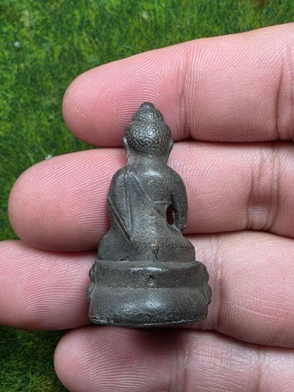 พระกริ่งหลวงปู่ทิมวัดละหารไร่ รูปที่ 2