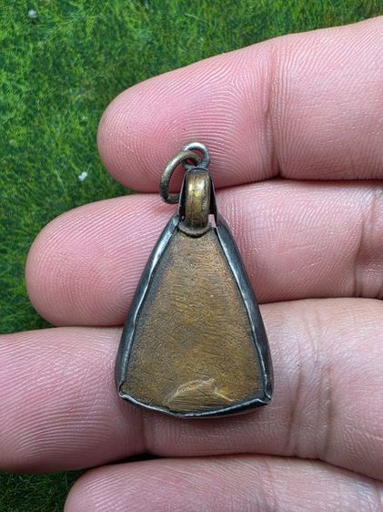 พระเหรียญจอบหลวงพ่อเงินวัดบางคลานเก่าๆ รูปที่ 2