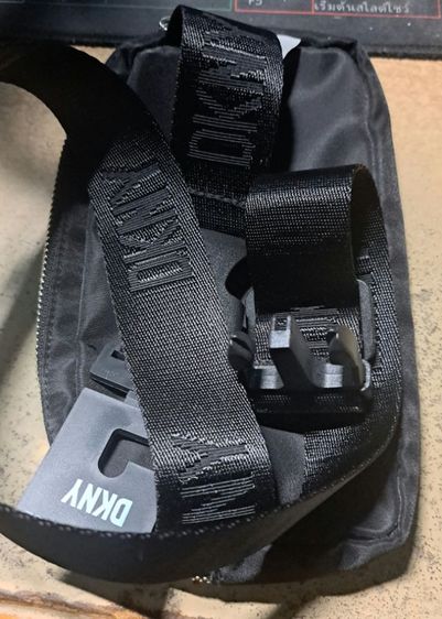 กระเป๋าคาดเอว DKNY รูปที่ 2