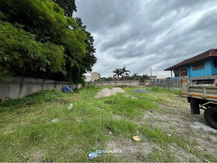 ไม่ใช่ ขาย ที่ดิน ถนนพัฒนาการ ติดคลองประเวศบุรีรมย์