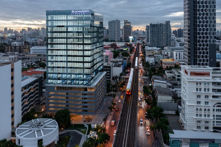 HQ Sukhumvit Hills - Office Space ระดับมืออาชีพ ตามข้อกำหนดที่ให้อิสระมากขึ้นอย่างเต็มที่ 2 คน ที่ HQ Sukhumvit Hills