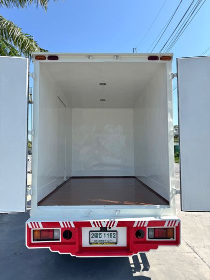 รถ ISUZU NLR 130 แรง ปี 2561 รถห้างแท้ (4 ล้อไม่ติดเวลา)  ตู้แห้ง 3 บาน รถสวย มือเดียว รูปที่ 7