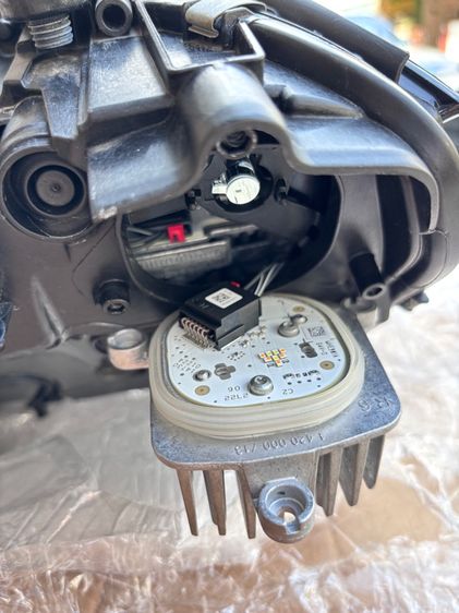 ไฟหน้าเบนซ์ S Class W223 แท้มือสองญี่ปุ่น รูปที่ 3