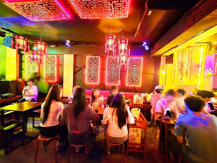 เซ้งร้านอาหาร เซ้งผับทำเลดี ซอยหอการค้า รูปที่ 2