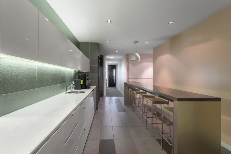 Regus Exchange Tower (42F MOS) - Office Space แบบส่วนตัวซึ่งรวมทุกอย่างแล้วสำหรับ 2 คน รูปที่ 4