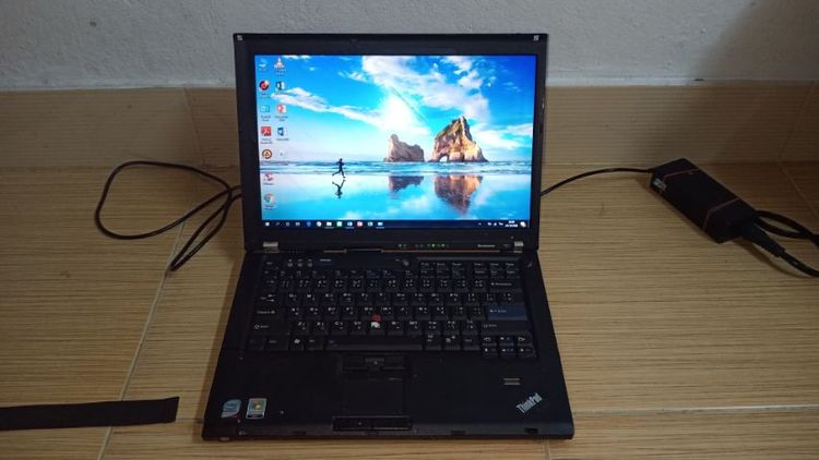 ขายถูก โน๊ตบุ๊ค Lenovo T61 
- ฟิล์มหน้าจอเสื่อม แต่มองใช้งานได้ปกติ 