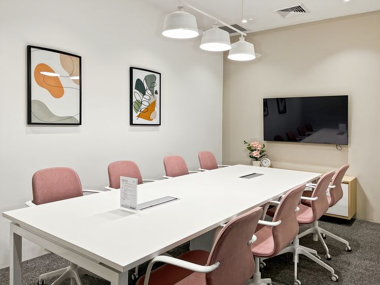 Regus WHA Tower - เข้าใช้งาน Office Space ระดับมืออาชีพซึ่งรวมทุกอย่างแล้ว สำหรับ 10 คน ที่ Regus WHA Tower