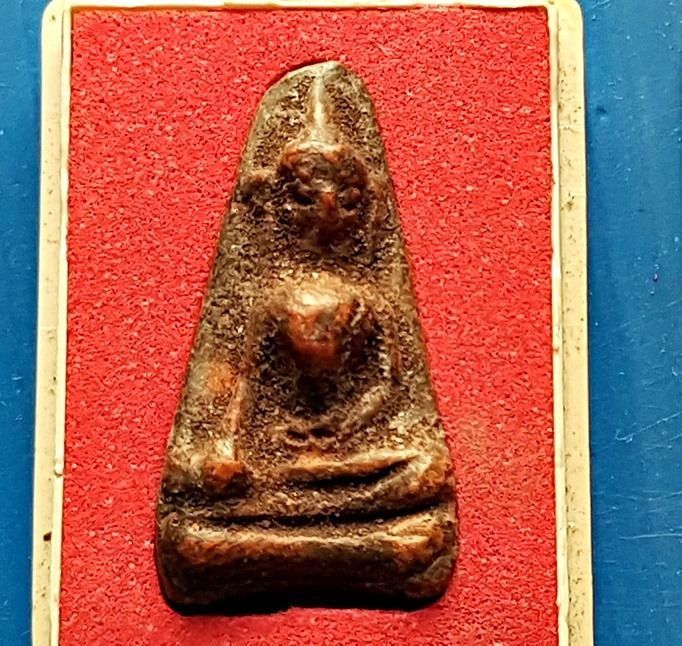 หลวงปู่โต๊ะ และพระซุ้มกอ  พระรอด พระผงสุพรรณ สมเด็จขาโต๊ะ เหรียญนางกวัก และลพ.ศิลา  รูปที่ 17