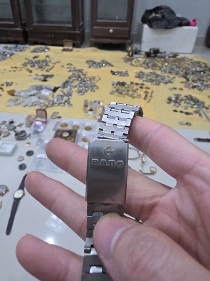 นาฬิกา ยี่ห้อ Rado สวยเก่าเก็บ หายาก ขายตามสภาพของเก่า พร้อมส่งครับพี่ๆ น่าสะสมครับ เอาไปทำกำไรต่อได้เลยครับพี่ๆ รูปที่ 6