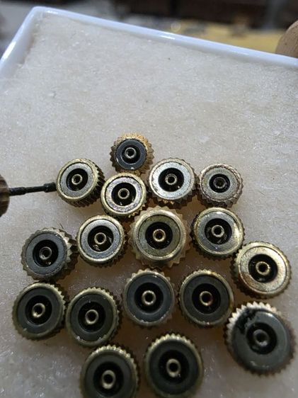 อะไหล่นาฬิกา เม็ดมะยม Omega ของใหม่ เก่าเก็บ เดิมๆ สวยหายาก ราคาเม็ดละ 1500 ทองหุ้ม ขายตามสภาพ พร้อมส่งครับพี่ๆสวยน่าสะสมครับ  รูปที่ 6