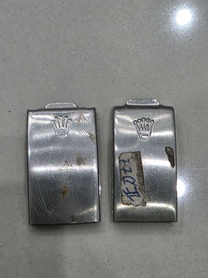 บัคเคิ้ล Rolex หัวสายนาฬิกา โรเรกซ์ สวยหายาก เดิมๆ ของใหม่เก่าเก็บ 2 ชิ้นเหมาๆ ขายตามสภาพ พร้อมส่งครับพี่ๆสวยหายากครับเหมาๆ