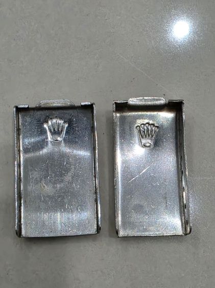 บัคเคิ้ล Rolex หัวสายนาฬิกา โรเรกซ์ สวยหายาก เดิมๆ ของใหม่เก่าเก็บ 2 ชิ้นเหมาๆ ขายตามสภาพ พร้อมส่งครับพี่ๆสวยหายากครับเหมาๆ รูปที่ 2
