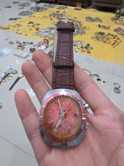 นาฬิกา รุ่นเก่า สวยหายากเดิมๆ ของเก่าเก็บ ขายตามสภาพ พร้อมส่งครับพี่ๆสวย น่าสะสม ครับ 