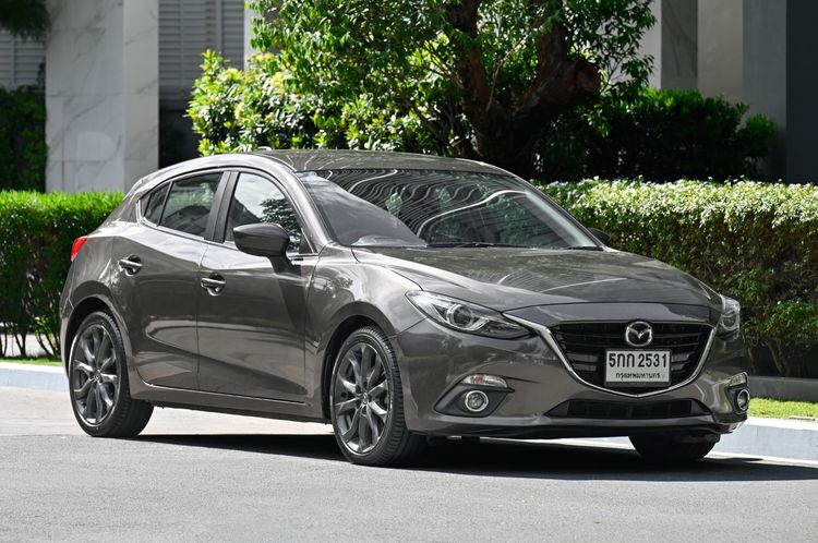 Mazda Mazda3 2016 2.0 R Sport Sedan เบนซิน ไม่ติดแก๊ส เกียร์อัตโนมัติ น้ำตาล รูปที่ 2