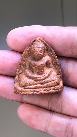 พระหลวงพ่อโต พิมพ์ขัดสมาธิ กรุวัดบางกระทิง