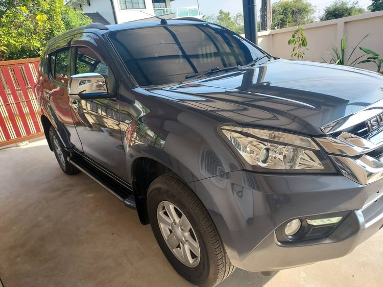 Isuzu MU-X 2016 1.9 Ultimate Phantom Collection Utility-car ดีเซล ไม่ติดแก๊ส เกียร์อัตโนมัติ เทา รูปที่ 4