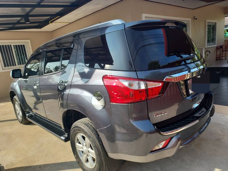 รถ Isuzu MU-X 1.9 Ultimate Phantom Collection สี เทา