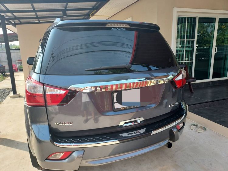 Isuzu MU-X 2016 1.9 Ultimate Phantom Collection Utility-car ดีเซล ไม่ติดแก๊ส เกียร์อัตโนมัติ เทา รูปที่ 2