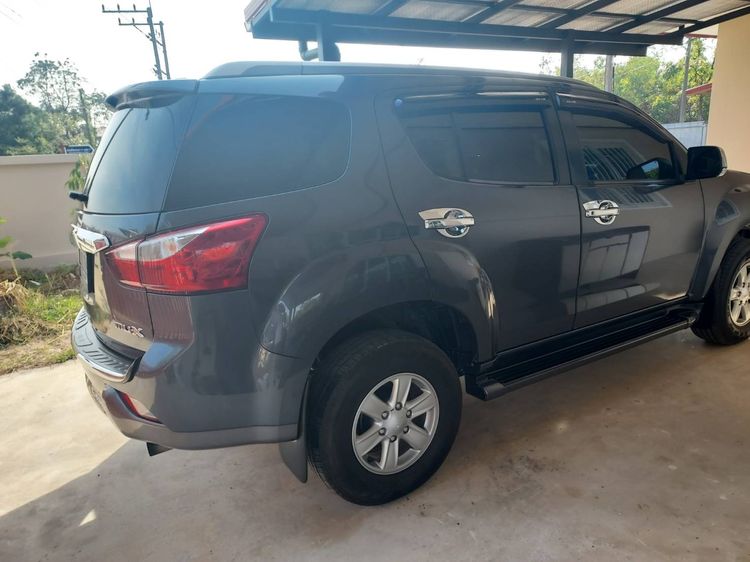 Isuzu MU-X 2016 1.9 Ultimate Phantom Collection Utility-car ดีเซล ไม่ติดแก๊ส เกียร์อัตโนมัติ เทา รูปที่ 3