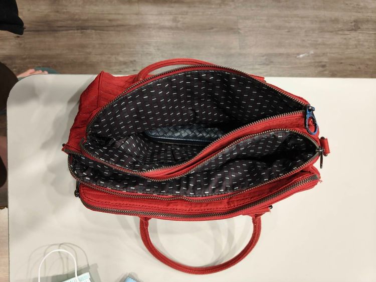 กระเป๋า Kipling แท้ รูปที่ 9