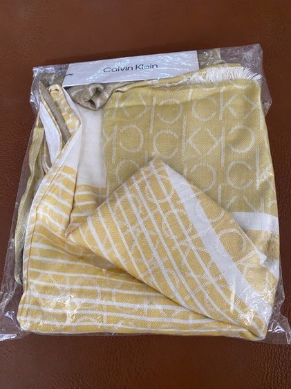 CALVIN KLEIN MONOGRAM PRINT SCARF ผ้าพันคอ ของแท้ พร้อมส่ง รูปที่ 12