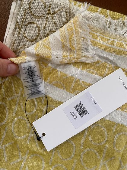 CALVIN KLEIN MONOGRAM PRINT SCARF ผ้าพันคอ ของแท้ พร้อมส่ง รูปที่ 7