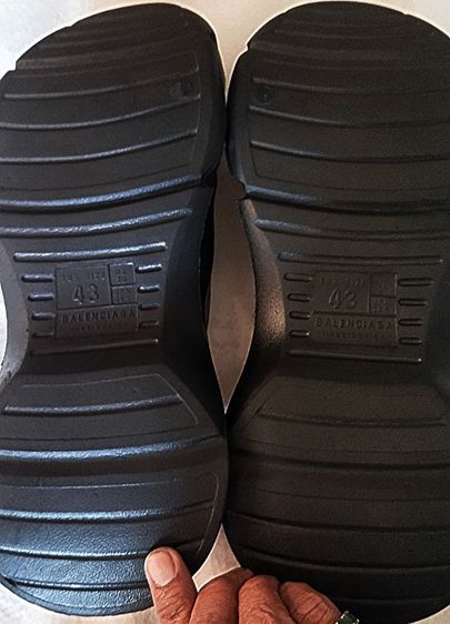 Balenciaga Mold Closed Slip on Sandals รูปที่ 7