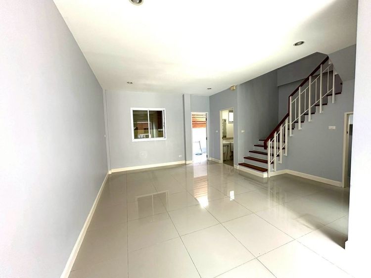 มีบางส่วน ขายทาวน์เฮ้าส์ 2 ชั้น 17 ตร.ว.หมู่บ้านสินนครวิลล์ ประชาอุทิศ–คู่สร้าง ทำเลดี ราคาเพียง 1.9 ล้าน (ฟรีโอน) รูปที่ 4