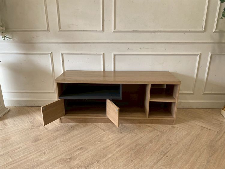 ชั้นวางทีวี 2 บานเปิด 4 ช่องวางของ รูปที่ 4