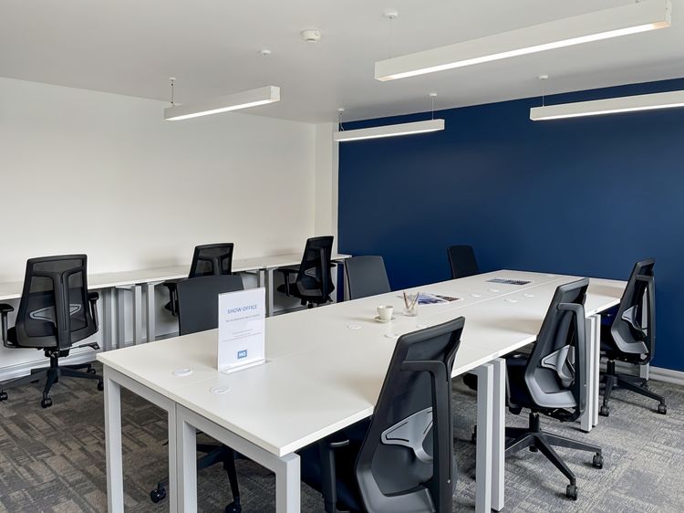 HQ Blue Chips Building - ทำงานอย่างมีประสิทธิภาพมากขึ้นใน Shared Office Space ที่ HQ Blue Chips Building