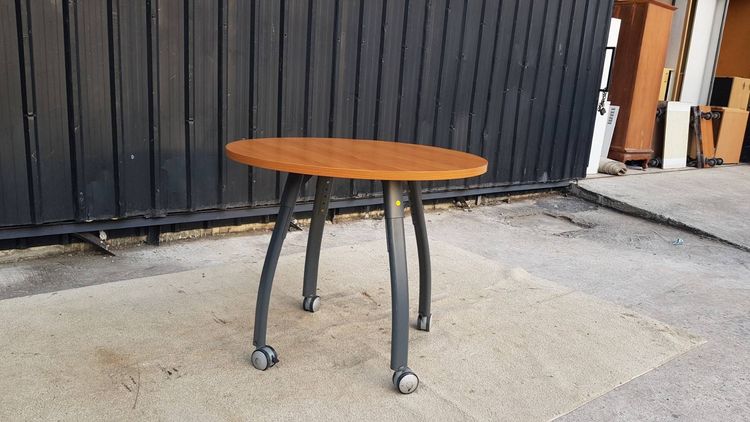 โต๊ะกลม ขาเหล็ก ล้อเลื่อน ท็อปไม้ ยี่ห้อ Rockworth 90 cm รูปที่ 5