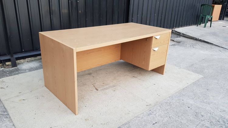 โต๊ะทำงาน 2 ลิ้นชัก โครงไม้ สีน้ำตาล กว้าง 165 cm รูปที่ 4