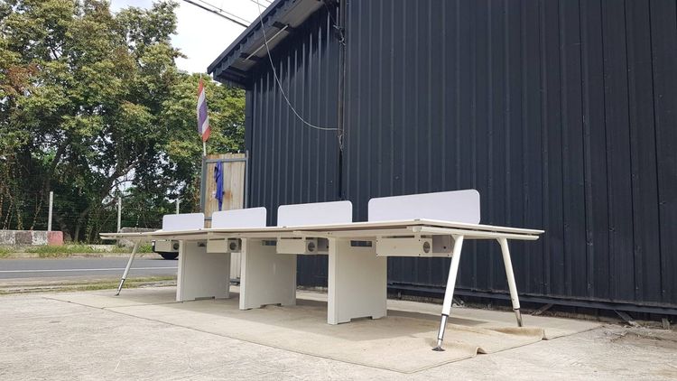 ชุดโต๊ะทำงานกลุ่ม 8 ที่นั่ง ยี่ห้อ Rockworth มีพาทิชั่นกั้น ขาเหล็ก สีขาว รูปที่ 10