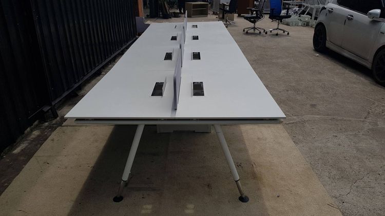 ชุดโต๊ะทำงานกลุ่ม 8 ที่นั่ง ยี่ห้อ Rockworth มีพาทิชั่นกั้น ขาเหล็ก สีขาว รูปที่ 9