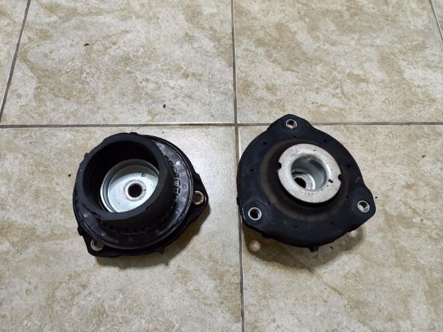 ลูกปืนโช๊คอัพหน้าด้านบน mg แท้