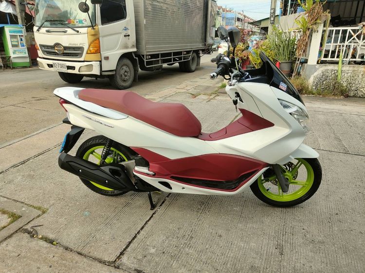 🛵ยังไงก็ขาย PCX 150 ปี 58 เครื่องดี สีสวย สตาร์ทมือ เล่มชุดโอนครบ+เปลี่ยนถ่ายน้ำมันเครื่องฟรี ส่งฟรี30 ก.ม รูปที่ 3