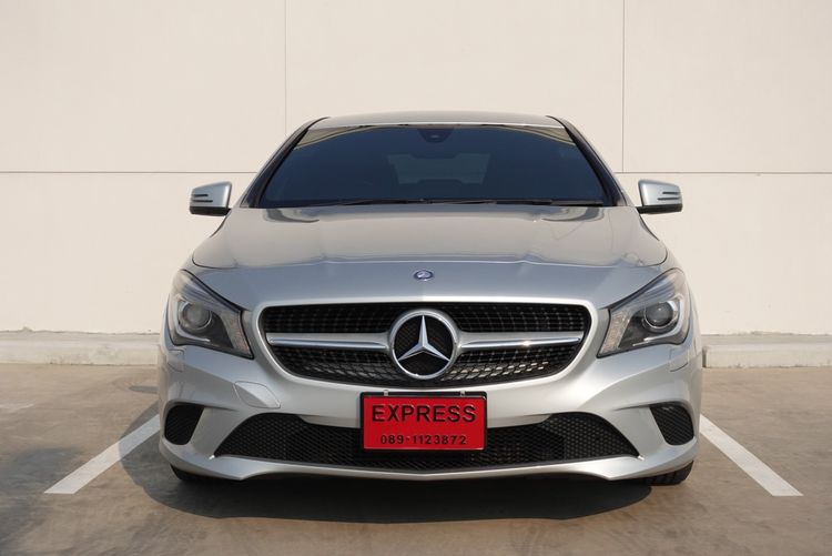 Mercedes-Benz CLA-Class 2016 CLA180 Sedan เบนซิน ไม่ติดแก๊ส เกียร์อัตโนมัติ บรอนซ์เงิน รูปที่ 2